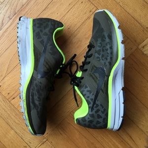 Nike Pegasus 30 Volt H20 Repel men's size 10