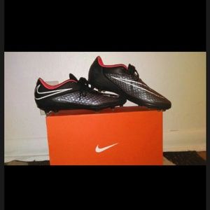 Pink and black hypervenoms