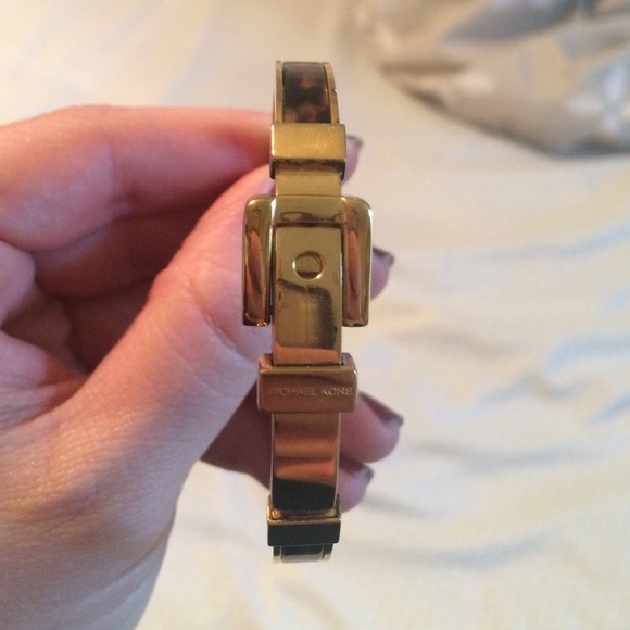 Michael Kors Buckle Bracelet!  Tortoise! - Picture 3 of 3