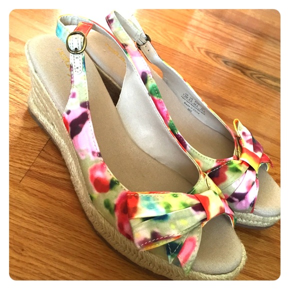 Natural Soul by Naturalizer, sandals