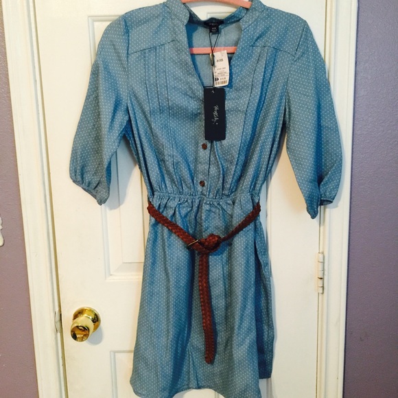 Polka dot dress with belt