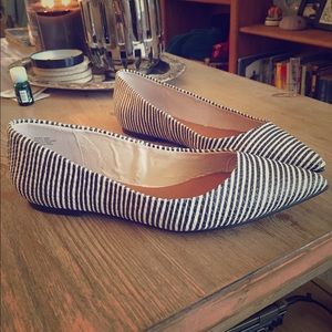Seychelles black and white stripe flats in size 10