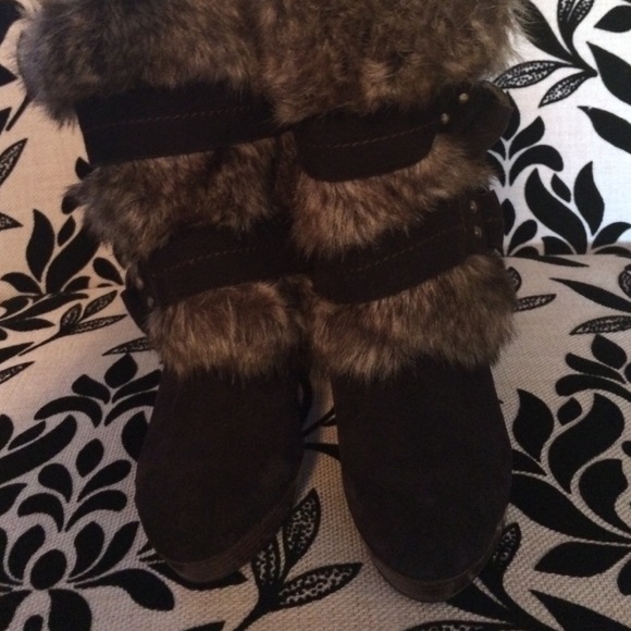 🚫SOLD - Brown Fur Ankle Strappy Boots🚫 - Picture 2 of 4