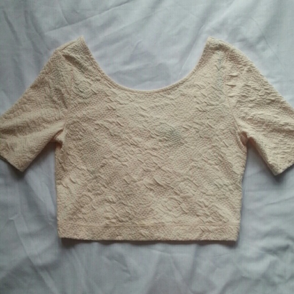 🎉3 for $15🎉NWOT H&M Light Pink Textured Crop Top