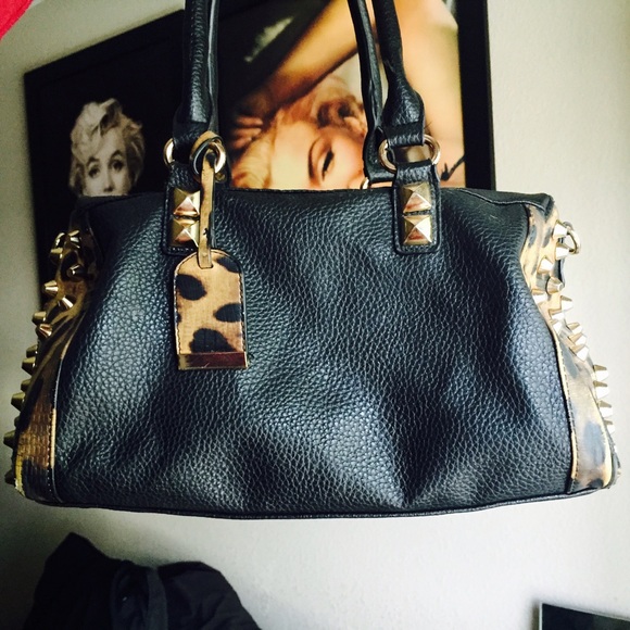 Black, leopard, studded handbag