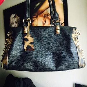 Black, leopard, studded handbag
