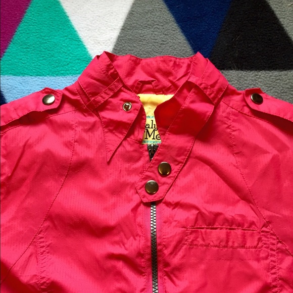 👄Hot Pink Windbreaker/ Rain Jacket👄 - Picture 2 of 3
