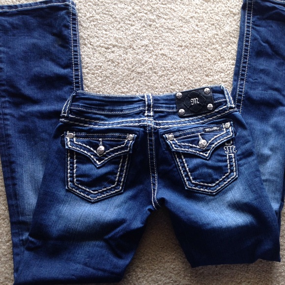 Great condition Miss Me size 25