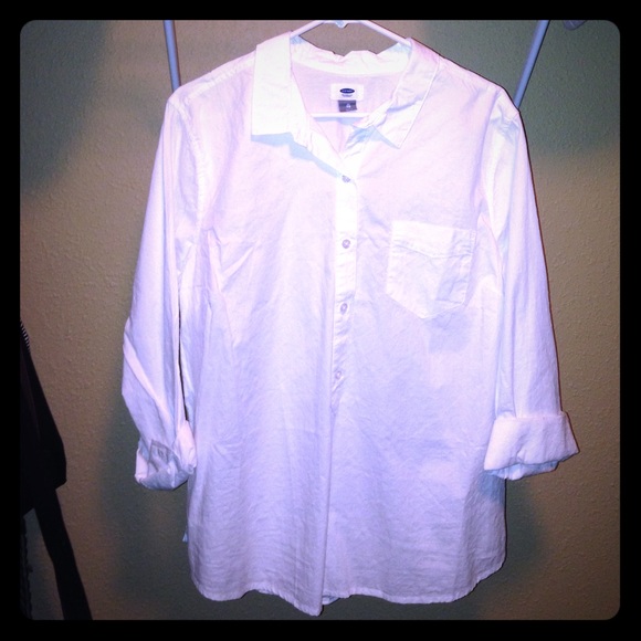 White 3/4 pin tuck Oxford shirt