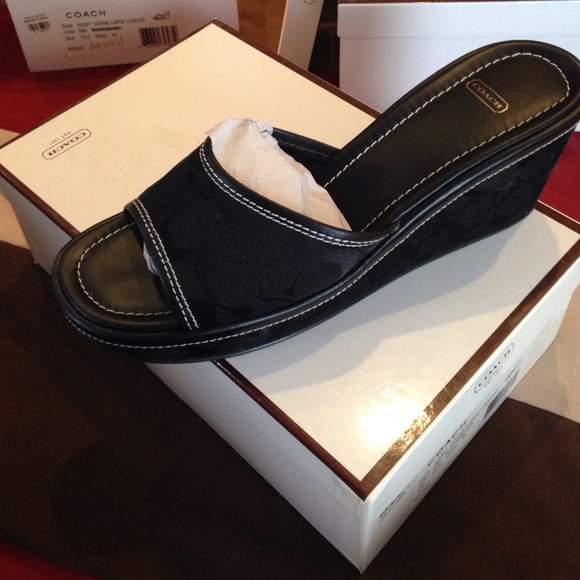 Coach sandals size 10