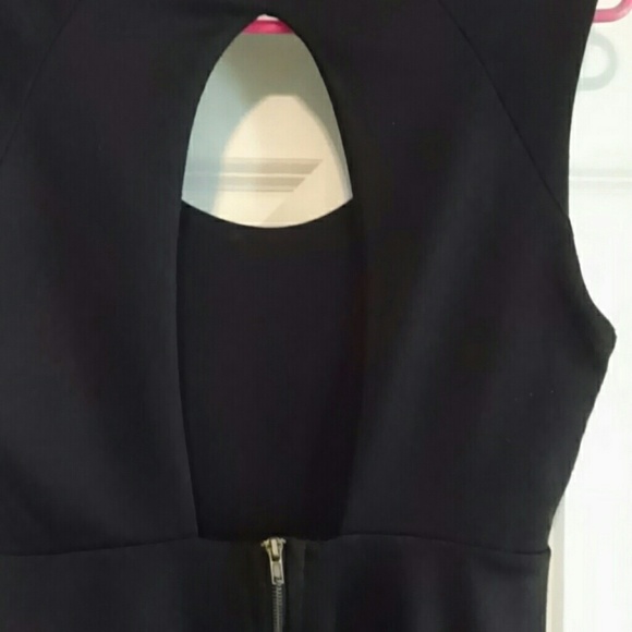 Black Monteau Skater Dress - Picture 3 of 4