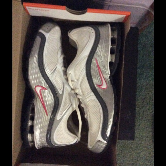 @SOLD@ - Picture 2 of 4