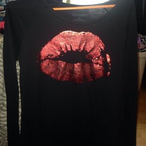 Kissy Lips Long Sleeve Shirt