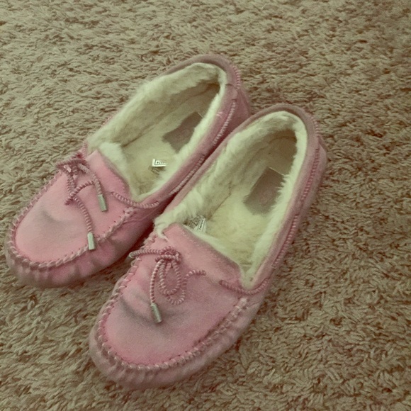 Ugg house shoes