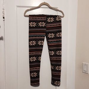 Thick patterned leggings