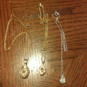 Set of necklaces