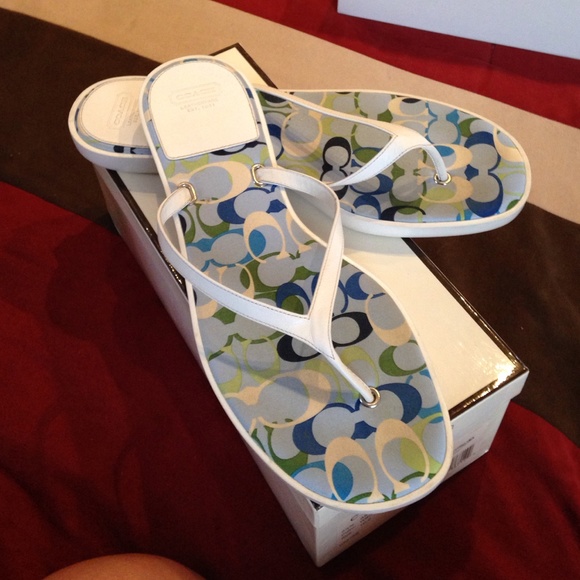 Coach leather thong flip flops