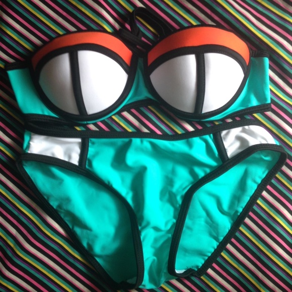 🔷Color Block Bikini🔷