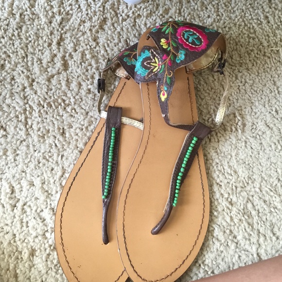Embroidered sandal