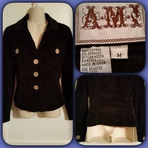 Very nice jacket, feels like velvet💜💜