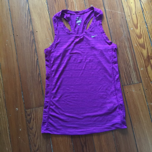 nike dri-fit tank