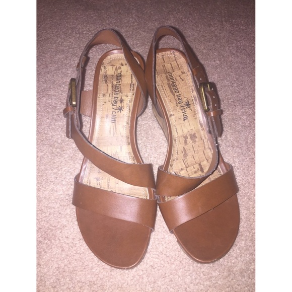 Brown wedges