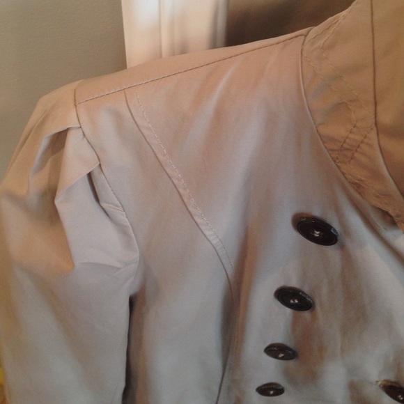 Trench Lightweight Rain Coat - Picture 4 of 4