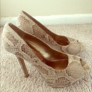 Heels size 9