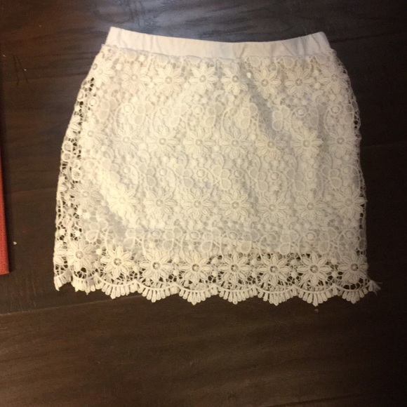 White lace mini skirt