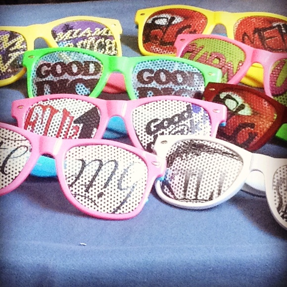 TinaRazzi Novelty quote shades