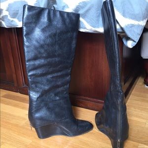 Wedge fold over boots- style Maryn