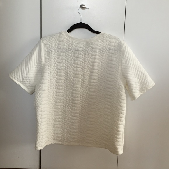Textured white H&M top - Picture 2 of 2