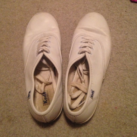 White keds