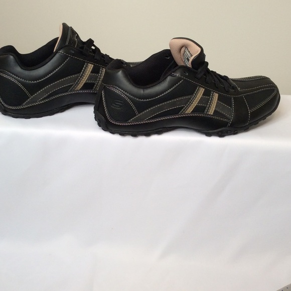 Mens Black Brand new Skechers Size 10 US - Picture 1 of 4