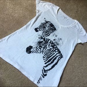Zebra Graphic V Neck Tshirt