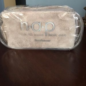 Brookstone nap hot & cold spa set 🌞