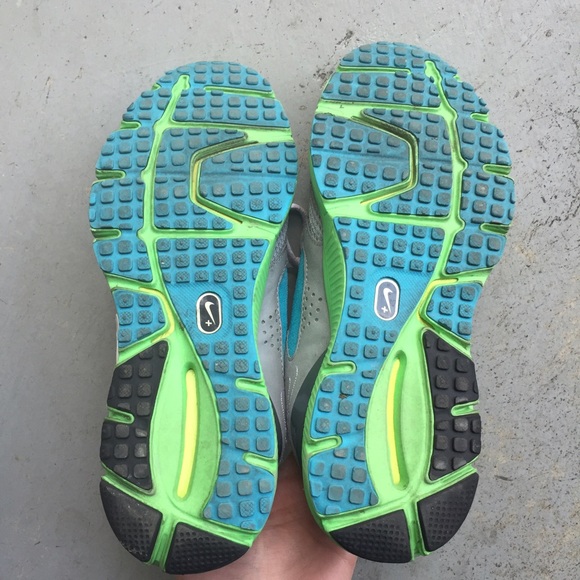 Nike - Picture 2 of 2
