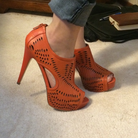Carlos Santana High Heels