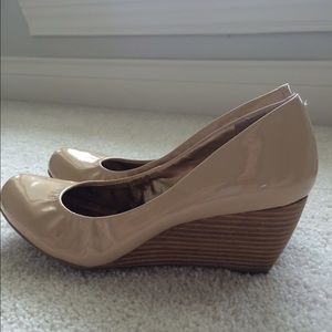 BCBGeneration Nude Wedges