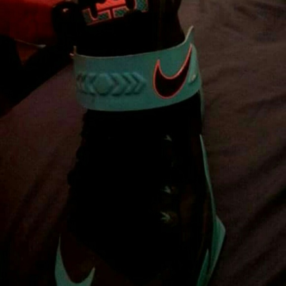 Lebron soliders