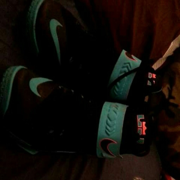 Lebron soliders - Picture 2 of 2
