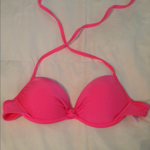 ⛔️SOLD⛔️ Hot Pink Push-Up Bikini Top