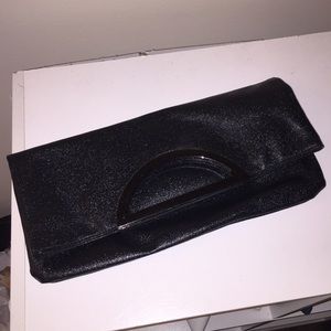 Black clutch
