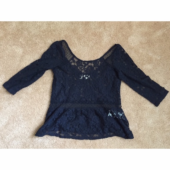 NEW lace top