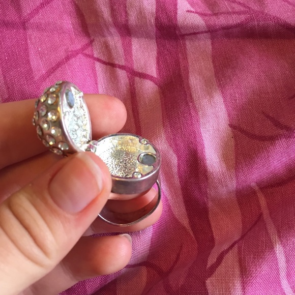 Locket cupcake ring - Picture 2 of 3