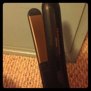Remington professional flat iron