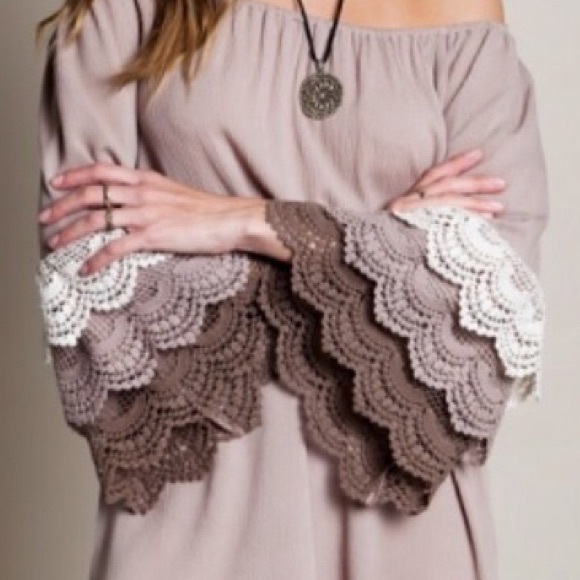 🚫SOLD🚫 Taupe off the shoulder bell sleeve dress - Picture 2 of 2