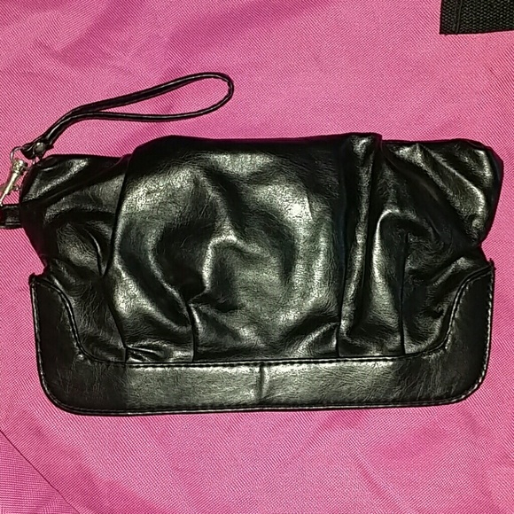 Black clutch wristlet