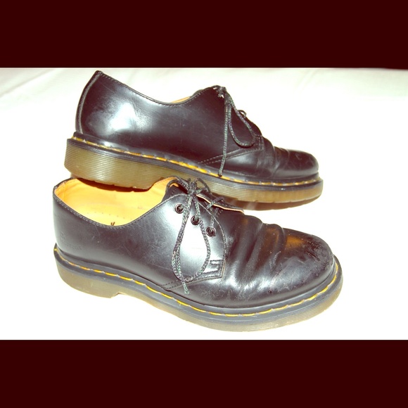 Dr. Martens black leather derby ankle boot⚡️