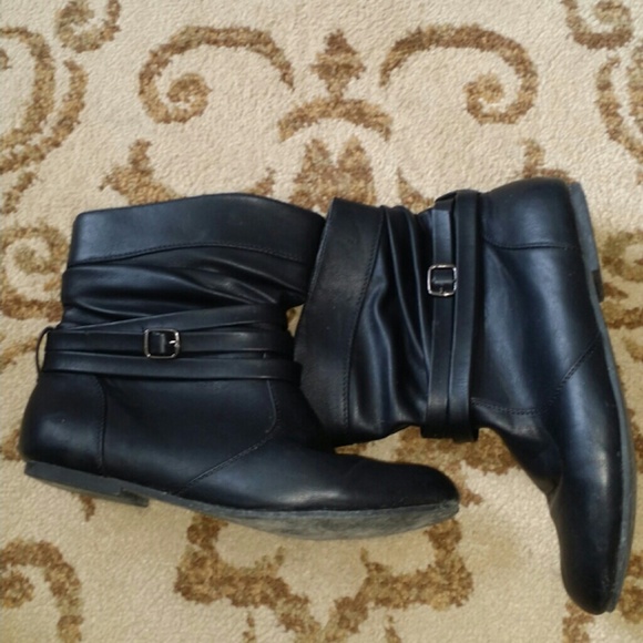 Short boots